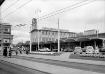 837254 Gezicht op het N.S.-station Arnhem te Arnhem.